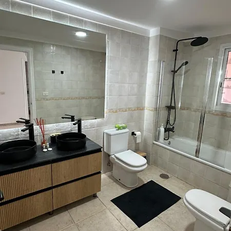 Royal Palace- Granada Park Apartamento *
