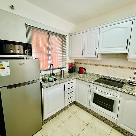 Royal Palace- Granada Park Appartement